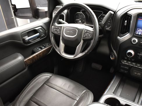 Used 2020 GMC Sierra 2500 Denali w/ Denali Ultimate Package image 23