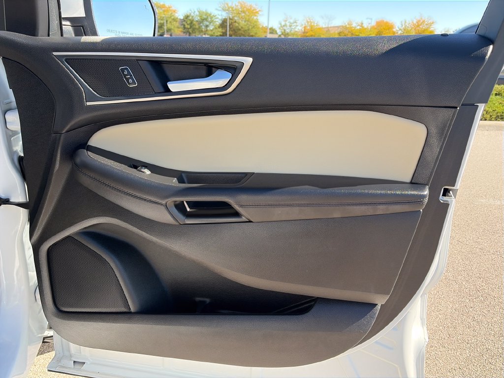 Used 2024 Ford Edge SEL w/ Convenience Package AWD/4WD image 9