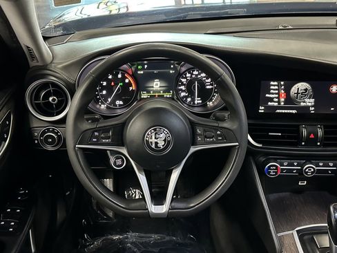 Used 2018 Alfa Romeo Giulia Ti w/ TI Leather Package image 23