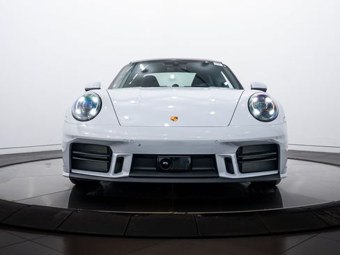 New 2026 Porsche 911 Carrera 4S image 10