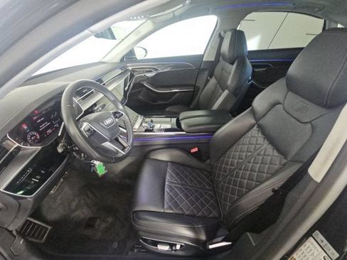 Used 2022 Audi S8 w/ S8 Comfort Plus Package AWD/4WD image 3