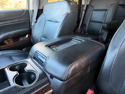 Used 2016 GMC Yukon SLT w/ HD Trailering Package image 33