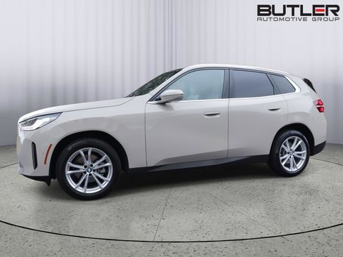 Used 2025 BMW X3 xDrive30i w/ Convenience Package image 1