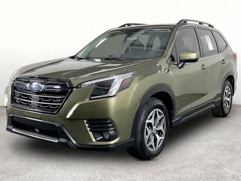 Used 2024 Subaru Forester Premium AWD/4WD image 14