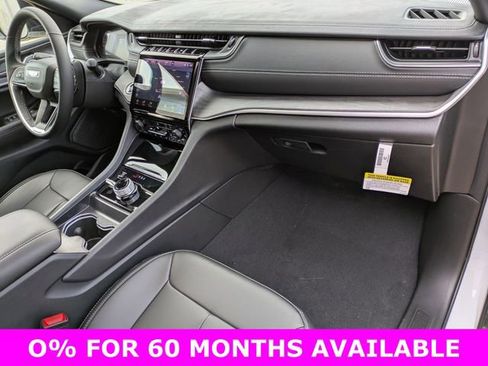 New 2025 Jeep Grand Cherokee Limited w/ Black Appearance Package image 29