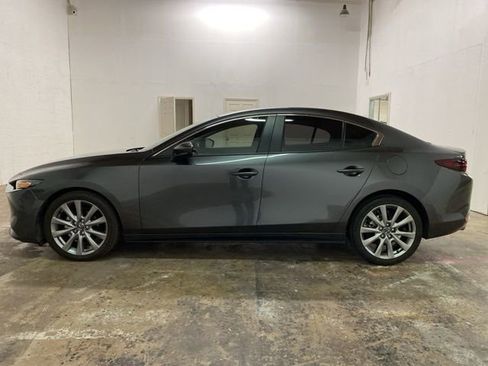 Used 2020 MAZDA MAZDA3 Sedan w/ Select Package image 2