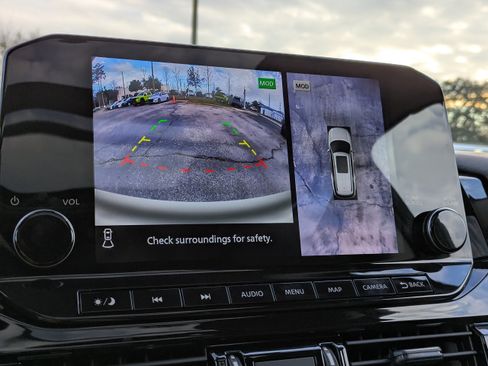 Certified 2024 Nissan Pathfinder Platinum w/ Cargo Package image 24