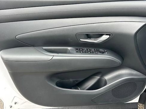 New 2026 Hyundai Tucson SE image 8