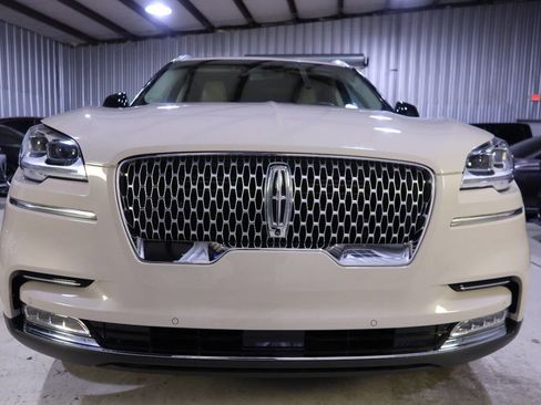 Used 2021 Lincoln Aviator Reserve w/ Equipment Group 201A image 8