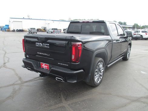 Used 2024 GMC Sierra 1500 Denali Ultimate AWD/4WD image 6