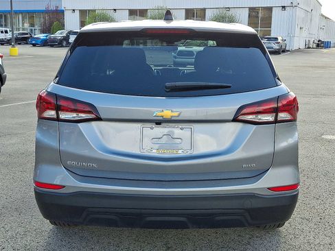 Used 2023 Chevrolet Equinox LS w/ LS Convenience Package image 5