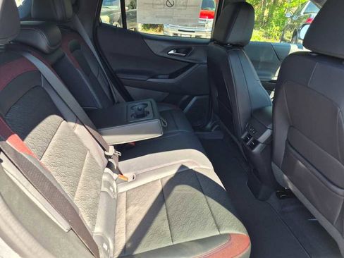 New 2026 Chevrolet Equinox RS w/ Convenience Package III FWD image 40