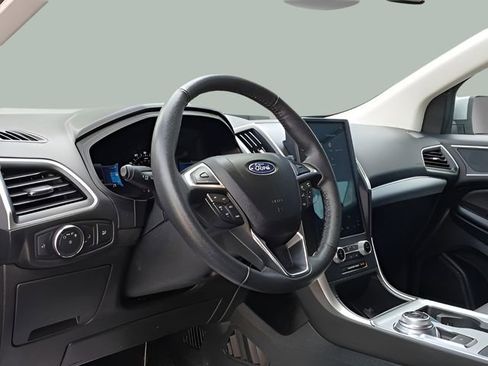 Used 2022 Ford Edge SEL image 12
