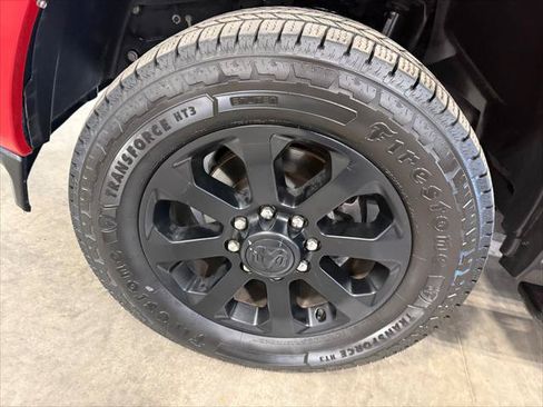 Certified 2024 RAM 2500 Big Horn w/ Night Edition AWD/4WD image 37