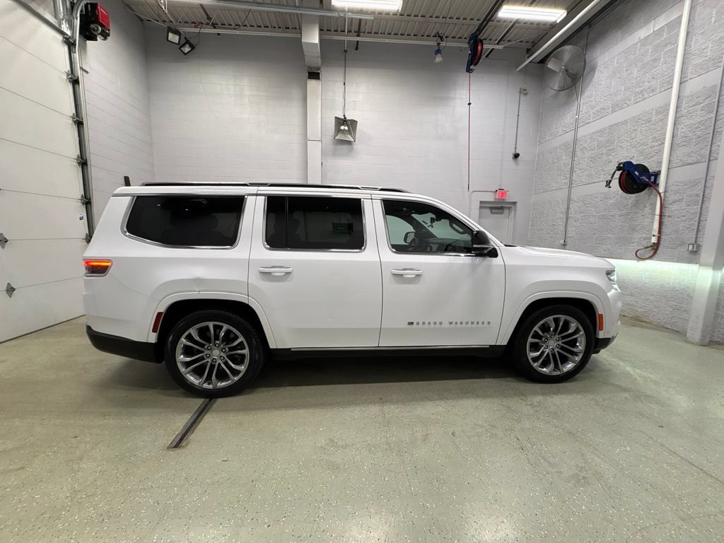 Used 2023 Jeep Grand Wagoneer Series II AWD/4WD image 3