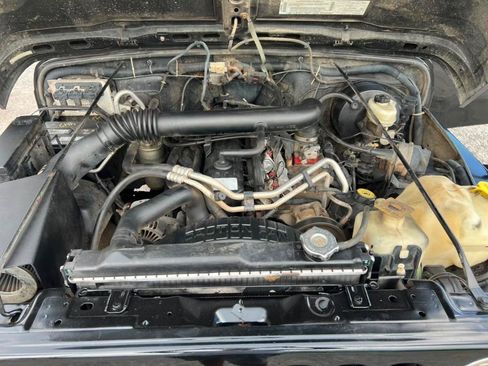 Used 2005 Jeep Wrangler Rubicon AWD/4WD image 20