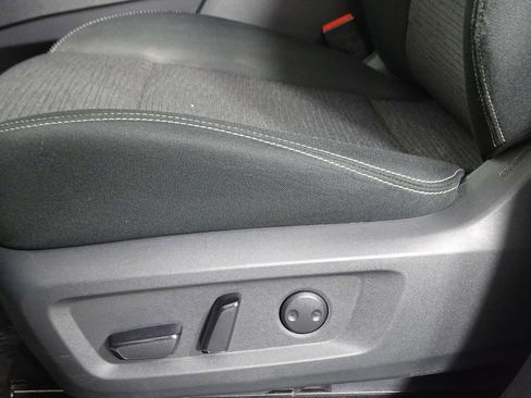 Used 2023 Nissan Rogue SV image 19