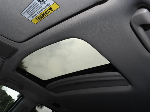 Used 2017 Honda Odyssey EX-L image 7