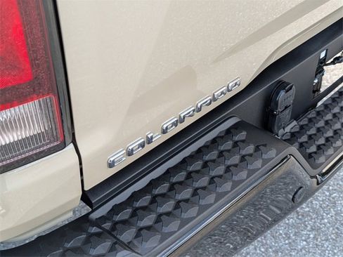 Certified 2024 Chevrolet Colorado ZR2 w/ ZR2 Convenience Package III image 15