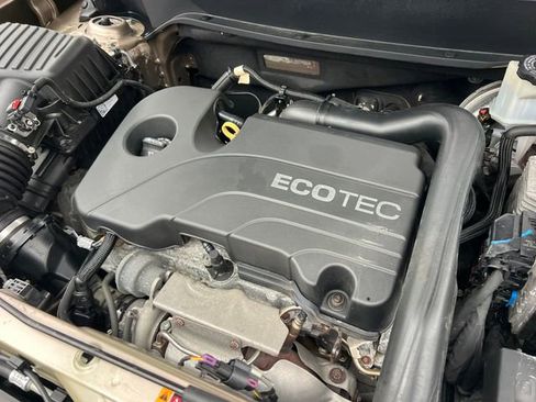 Used 2018 GMC Terrain SLE image 32