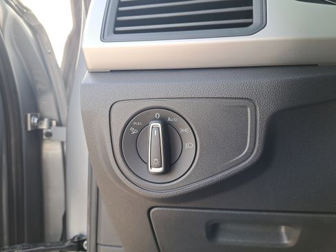 Used 2021 Volkswagen Atlas SE w/ Panoramic Sunroof Package image 26