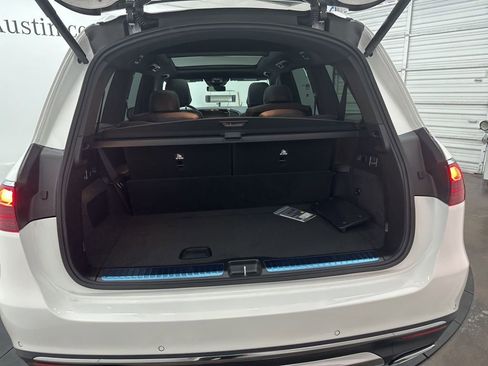 Used 2025 Mercedes-Benz GLS 450 4MATIC image 24
