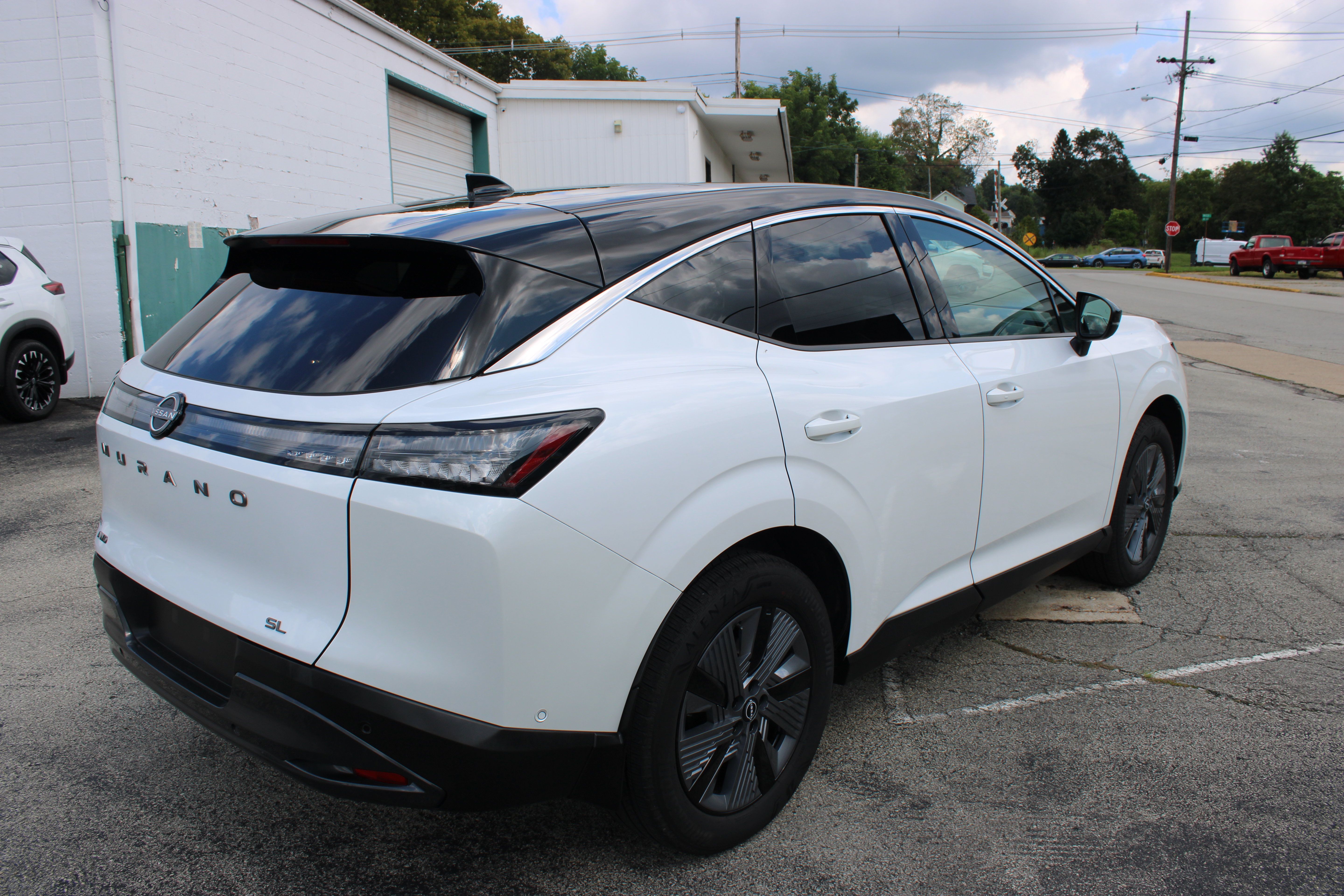 Certified 2025 Nissan Murano SL AWD/4WD image 10