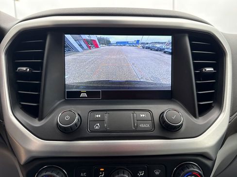 Used 2022 GMC Acadia SLT w/ Preferred Package image 23