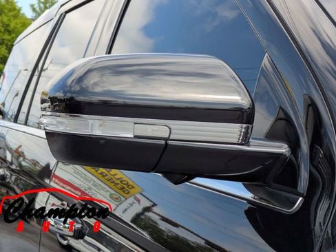 Used 2018 Lincoln Navigator Reserve w/ Technology Package AWD/4WD image 14