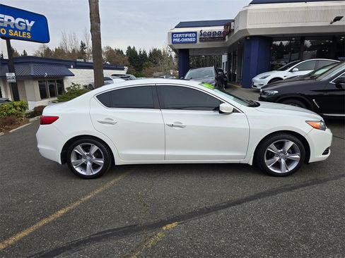 Used 2013 Acura ILX 2.0L image 2