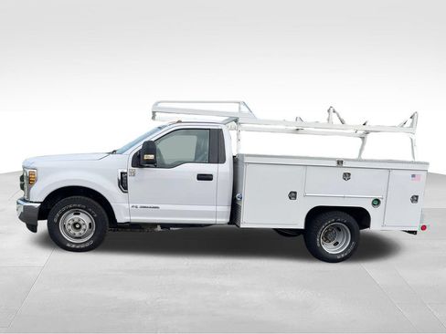 Used 2019 Ford F350 XL w/ XL Value Package RWD image 2