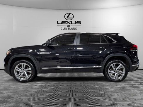 Used 2024 Volkswagen Atlas Cross Sport SEL R-Line image 3