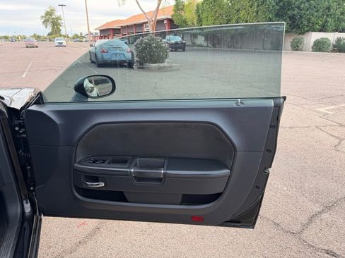 Used 2011 Dodge Challenger SRT8 image 17