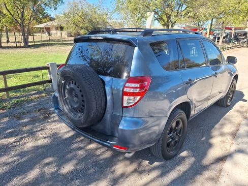 Used 2011 Toyota RAV4 2WD image 3