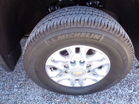Used 2024 Chevrolet Silverado 2500 LT w/ Convenience Package AWD/4WD image 24