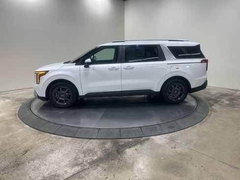 New 2026 Kia Carnival EX image 8