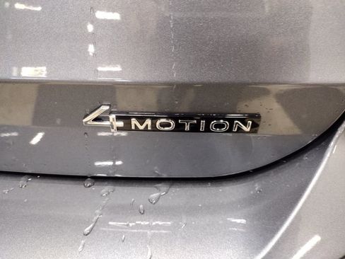 New 2025 Volkswagen Taos SE image 14