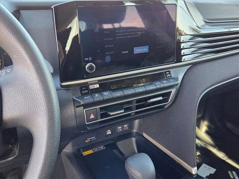 Used 2025 Toyota Camry LE image 14