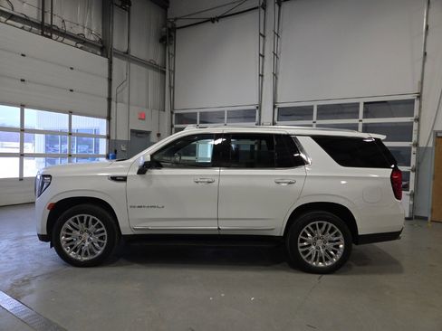 Used 2023 GMC Yukon Denali w/ LPO, Floor Liner Package image 2