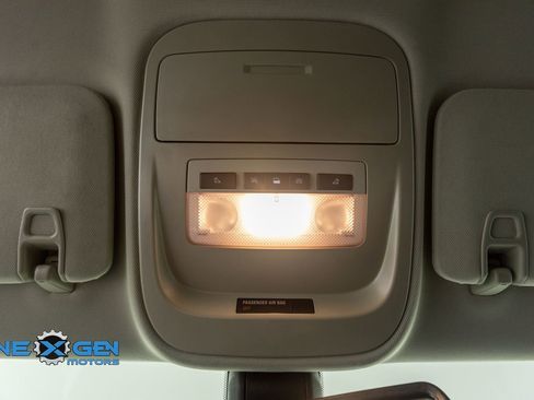 Used 2022 Chevrolet Colorado LT AWD/4WD image 20