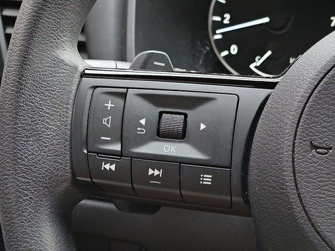 Certified 2023 Nissan Rogue SV image 20