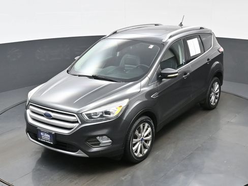 Used 2018 Ford Escape Titanium AWD/4WD image 34