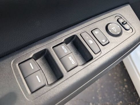 Used 2026 Honda CR-V EX-L image 15