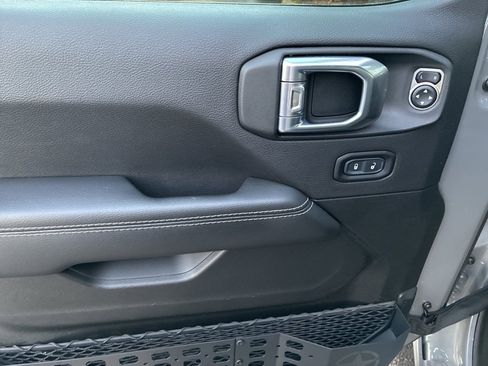 Used 2021 Jeep Wrangler Unlimited Sahara w/ Cold Weather Group image 27