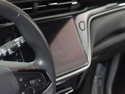 Used 2023 Chevrolet Bolt EUV LT image 14