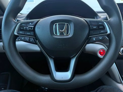 Used 2020 Honda Accord LX image 10
