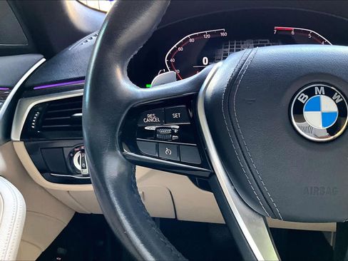 Used 2020 BMW 530i w/ Convenience Package image 23