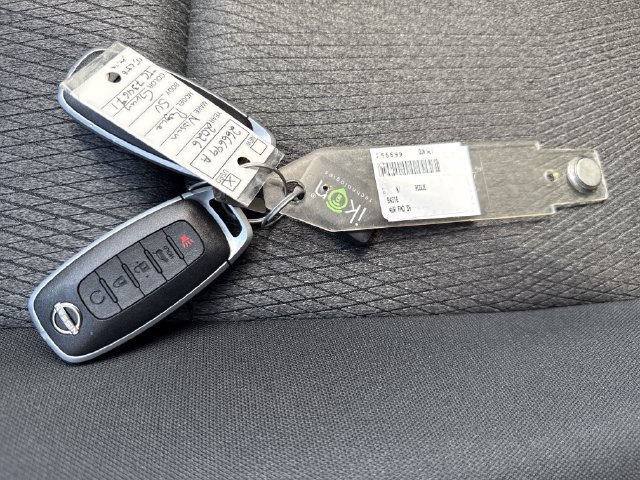 Certified 2026 Nissan Rogue SV FWD image 26