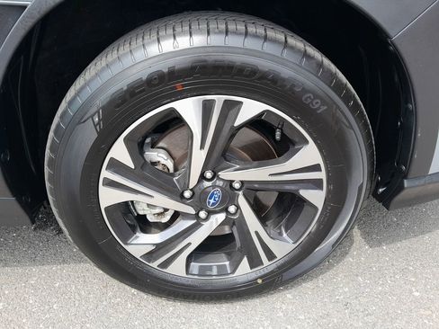 Certified 2025 Subaru Crosstrek 2.0i Premium AWD/4WD image 40