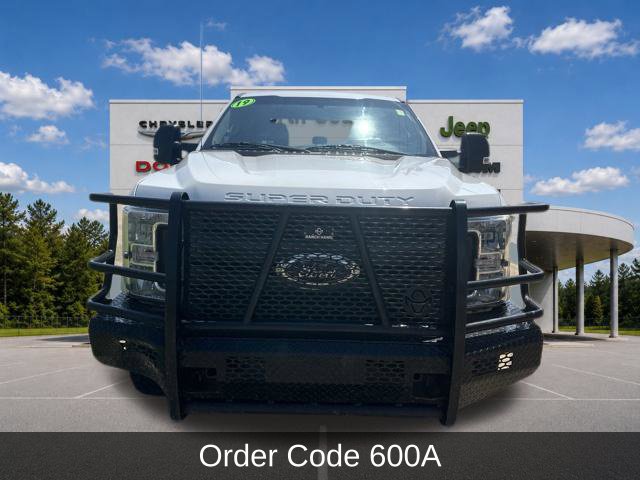 Used 2019 Ford F250 XL w/ Power Equipment Group AWD/4WD image 5